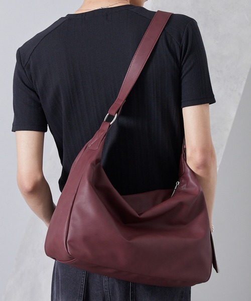 Loose/ルース(ルース)の「ビッグショルダーバッグ/A4収納可能(ショルダーバッグ・メンズ・チャコールアッシュ/ブラック/グレー/ワイン・FREE)」の4枚目の写真