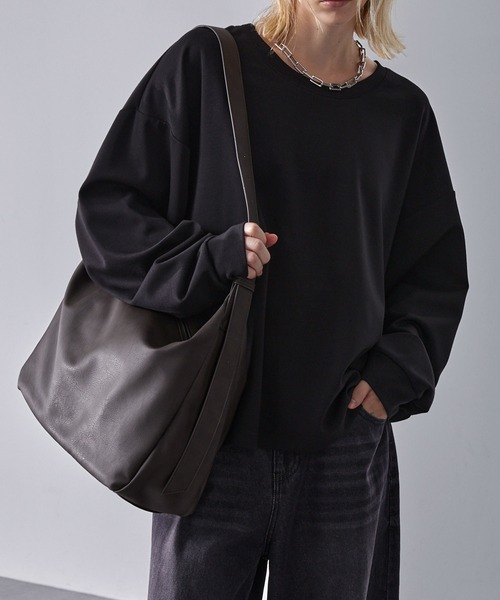 Loose/ルース(ルース)の「ビッグショルダーバッグ/A4収納可能(ショルダーバッグ・メンズ・チャコールアッシュ/ブラック・FREE)」の14枚目の写真