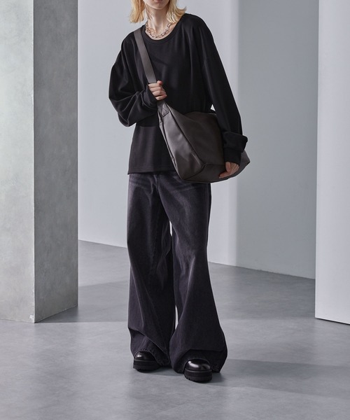 Loose/ルース(ルース)の「ビッグショルダーバッグ/A4収納可能(ショルダーバッグ・メンズ・チャコールアッシュ/ブラック・FREE)」の19枚目の写真