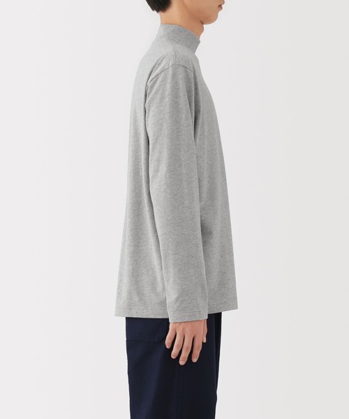 無印良品(ムジルシリョウヒン)の「紳士 起毛ハイネック長袖Tシャツ(Tシャツ/カットソー・メンズ・ブラック/グレー/チャコールグレー/ネイビー/バーガンディー/ホワイト・S/M/L/XL/XS/XXL)」の20枚目の写真