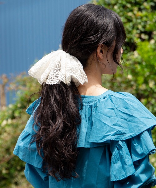 チャイハネ(チャイハネ)の「【チャイハネ】透かしステッチシュシュ(シュシュ・レディース・オフホワイト・FREE)」の5枚目の写真