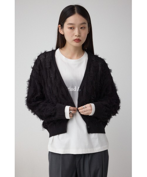 AZUL by moussy(アズールバイマウジー)の「ランダムフリンジニットカーディガン(カーディガン/ボレロ・レディース・ブラック/ブラウン/グレイッシュベージュ・FREE)」の6枚目の写真