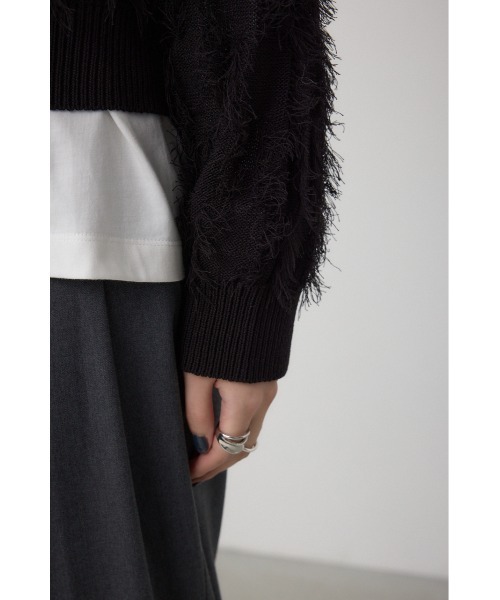 AZUL by moussy(アズールバイマウジー)の「ランダムフリンジニットカーディガン(カーディガン/ボレロ・レディース・ブラック/ブラウン/グレイッシュベージュ・FREE)」の13枚目の写真