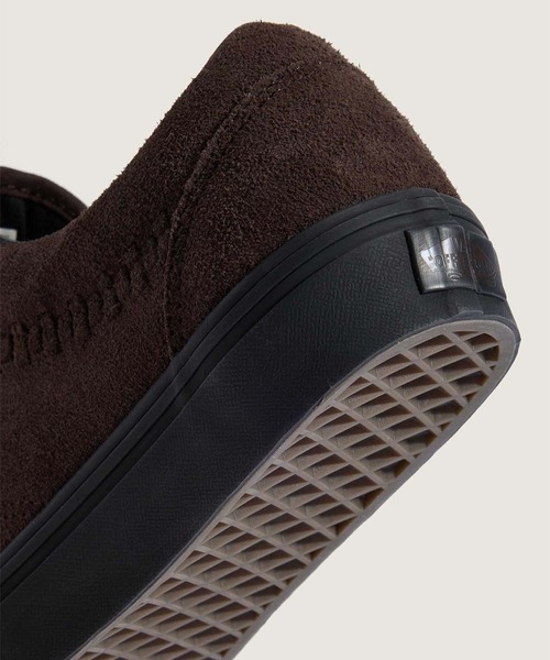 VANS(バンズ)の「オールドスクール / Old Skool Crafted Stripe BROWN VN000D9YY491(スニーカー・メンズ・ダークブラウン・5/5.5/6/6.5/7/7.5/8/8.5/9/9.5/10/10.5/11/11.5/12)」の4枚目の写真