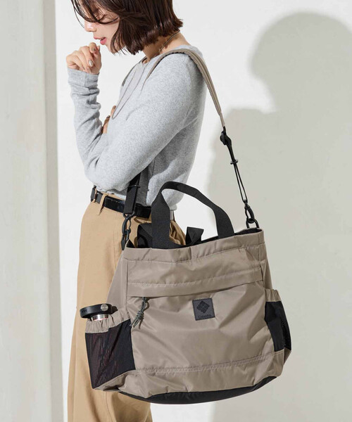 FREAK'S STORE(フリークスストア)の「限定展開 Columbia/コロンビア Great Smoky Garden Tote/グレートスモーキーガーデン トート(ショルダーバッグ・レディース・ブルー/ブラック/ベージュ・フリ-)」の2枚目の写真