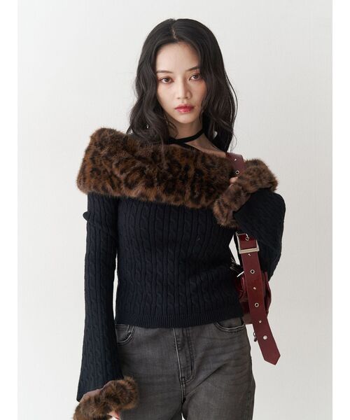 jouetie(ジュエティ)の「ファードッキングオフショルニット(ニット/セーター・レディース・オフホワイト/グレー/ブラック・MEDIUM)」の5枚目の写真