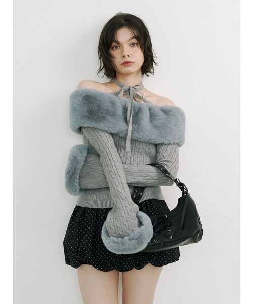 jouetie(ジュエティ)の「ファードッキングオフショルニット(ニット/セーター・レディース・オフホワイト/グレー/ブラック・MEDIUM)」の8枚目の写真