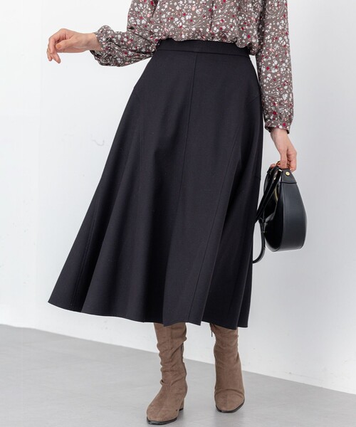 セオリーリュクス2024完売ウールフレアスカート40ブラック未使用3.9万 セオリーリュクス2024完売ウールフレアスカート40ブラック未使用3.9万
