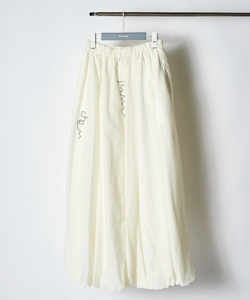 RUMCHE(ラムシェ)の「Stitch Balloon Skirt / ステッチバルーンスカート(スカート・レディース・ホワイト/ブラック・FREE)」の9枚目の写真