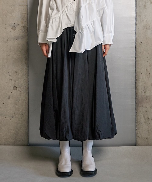RUMCHE(ラムシェ)の「Stitch Balloon Skirt / ステッチバルーンスカート(スカート・レディース・ホワイト/ブラック・FREE)」の16枚目の写真