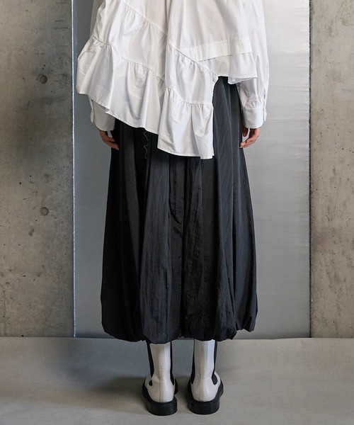 RUMCHE(ラムシェ)の「Stitch Balloon Skirt / ステッチバルーンスカート(スカート・レディース・ホワイト/ブラック・FREE)」の12枚目の写真