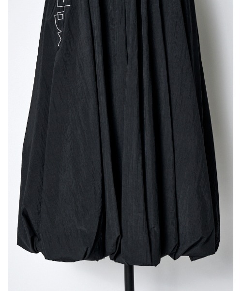 RUMCHE(ラムシェ)の「Stitch Balloon Skirt / ステッチバルーンスカート(スカート・レディース・ホワイト/ブラック・FREE)」の20枚目の写真