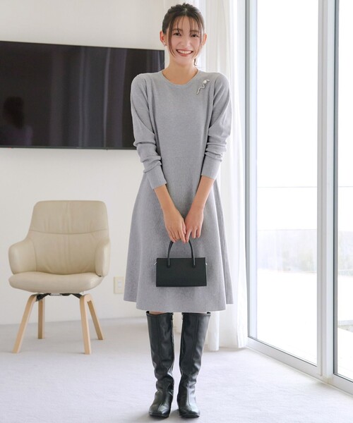 Tiaclasse(ティアクラッセ)の「選べる着丈 ニットワンピース(ワンピース・レディース・モカ/ネイビー/グレー/グレー系/ネイビー系/ブラウン系・XL/XXL)」の2枚目の写真