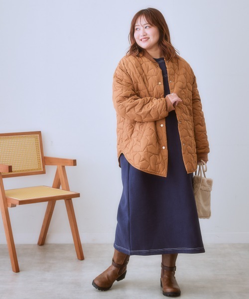 SMILE LAND（スマイルランド）の「＜大きいサイズ＞星柄キルティングアウター（ダウンジャケット/コート・レディース・キャメル/ブラック/カーキ・L/LL/3L/4L/5L）」の12枚目の写真