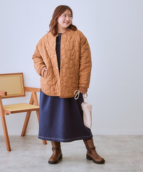 SMILE LAND（スマイルランド）の「＜大きいサイズ＞星柄キルティングアウター（ダウンジャケット/コート・レディース・キャメル/ブラック/カーキ・L/LL/3L/4L/5L）」の14枚目の写真