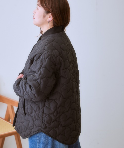 SMILE LAND（スマイルランド）の「＜大きいサイズ＞星柄キルティングアウター（ダウンジャケット/コート・レディース・キャメル/ブラック/カーキ・L/LL/3L/4L/5L）」の21枚目の写真