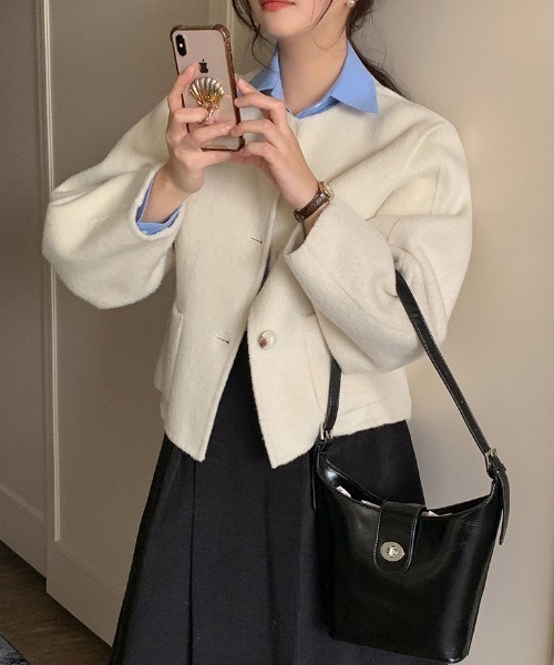 FREE STYLISTS(フリー スタイリスト)の「YUGA_YGMC Wool-like collarless short coat(ノーカラーコート・レディース・ライトグレー/オフホワイト・FREE)」の14枚目の写真