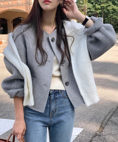 FREE STYLISTS(フリー スタイリスト)の「YUGA_YGMC Wool-like collarless short coat(ノーカラーコート・レディース・ライトグレー/オフホワイト・FREE)」の20枚目の写真