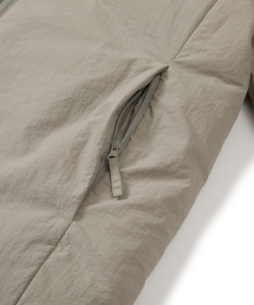 Snow Peak(スノーピーク)の「Snow Peak / Land Hood LW Down Jacket ランドフード LW ダウンジャケット(ダウンジャケット/コート・メンズ・ダークカーキ/ライトグレー/ブラック・M/L/XL/2XL)」の15枚目の写真
