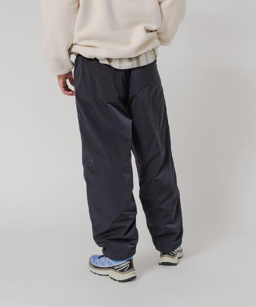 THOUSAND MILE（サウザンドマイル）の「『別注』THOUSAND MILE×URBAN RESEARCH　PADDED WIDE PANTS（その他パンツ・メンズ・ネイビー/ブラック・MEDIUM/LARGE）」の3枚目の写真