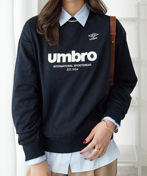 UMBRO(アンブロ)の「UMBRO・alotta別注/裏毛ゆるスウェット(スウェット・レディース・ネイビー/オートミール・M/L/LL/3L)」の3枚目の写真