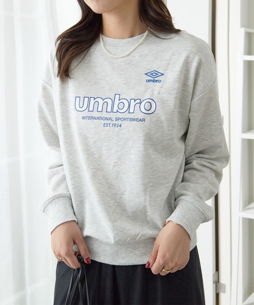 UMBRO(アンブロ)の「UMBRO・alotta別注/裏毛ゆるスウェット(スウェット・レディース・ネイビー/オートミール・M/L/LL/3L)」の13枚目の写真