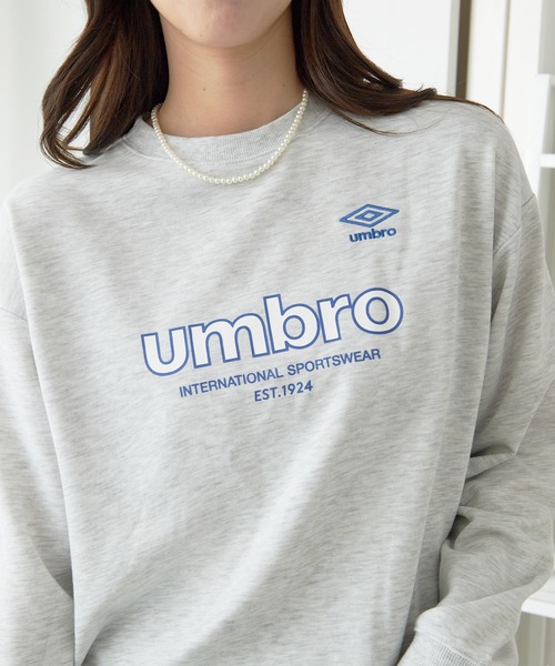 UMBRO(アンブロ)の「UMBRO・alotta別注/裏毛ゆるスウェット(スウェット・レディース・ネイビー/オートミール・M/L/LL/3L)」の15枚目の写真