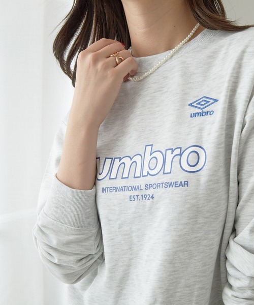 UMBRO(アンブロ)の「UMBRO・alotta別注/裏毛ゆるスウェット(スウェット・レディース・ネイビー/オートミール・M/L/LL/3L)」の16枚目の写真