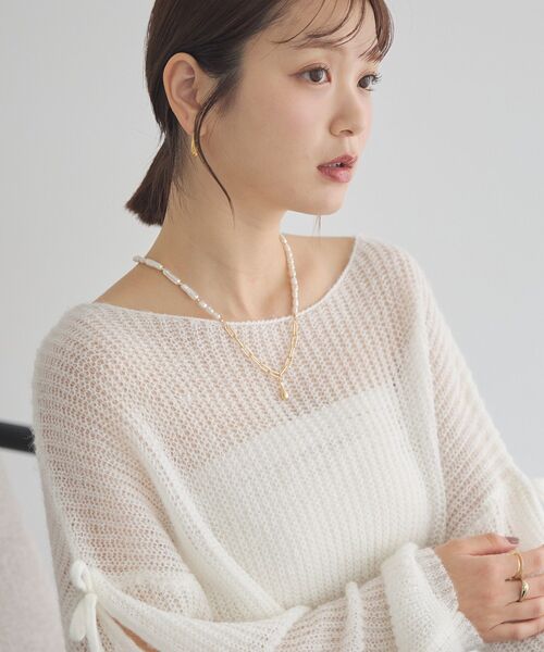 earth music&ecology（アースミュージックアンドエコロジー）の「パールMIXY字ネックレス（ネックレス・レディース・ゴールド/シルバー・FREE）」の4枚目の写真