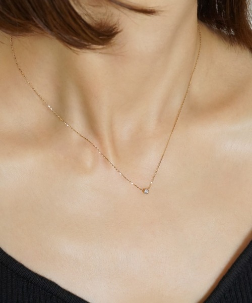 TAKE-UP（テイクアップ）の「K10ダイヤモンド　6ツメリティアネックレス（ネックレス・レディース・イエローゴールド・FREE）」の3枚目の写真