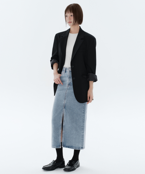 MUSINSA STANDARD WOMAN(ムシンサスタンダードウーマン)の「ウーマンズフロントスリットデニムロングスカート【ライトインディゴ】(スカート・レディース・その他・SMALL/MEDIUM/LARGE/X-SMALL)」の1枚目の写真