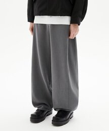 TRILLION（トリリオン）の「サイドタックスナップボタンワイドスラックス（グレー）（スラックス）」