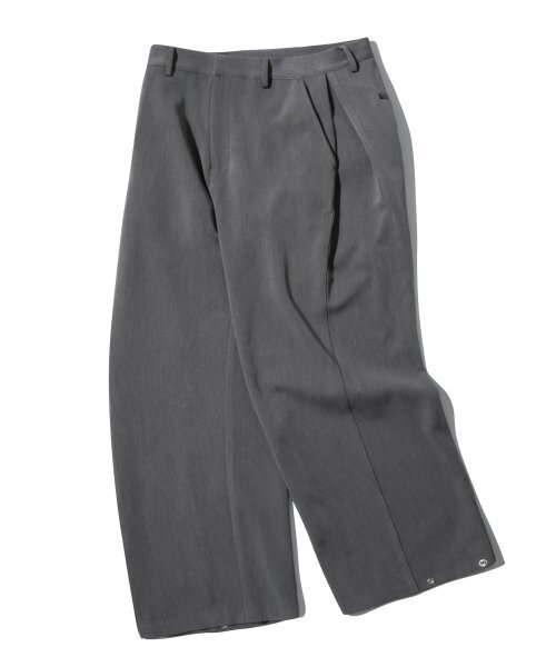 TRILLION（トリリオン）の「サイドタックスナップボタンワイドスラックス（グレー）（スラックス・レディース・その他・X-LARGE/MEDIUM/LARGE）」の3枚目の写真