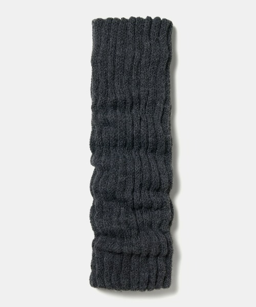 tutuanna（チュチュアンナ）の「[まるで毛布！のような暖かさ・厚手]あぜ編み裏起毛レッグウォーマー45cm丈（レッグウォーマー・レディース・ワイン/アーミー/ブラック/ターメリック/グレイッシュブルー/グレー/キナリ/ネイビー/チャコール・フリー）」の5枚目の写真