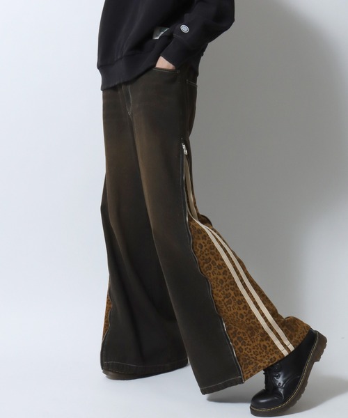 SITRY(シトリー)の「Remake Like Denim Pants/リメイク風 サイドライン レオパード カモフラ デニムパンツ バギーデニムパンツ ワイドデニムパンツ(デニムパンツ・メンズ・ネイビー/ブラック/ブラック系その他/ブルー・M/L)」の3枚目の写真