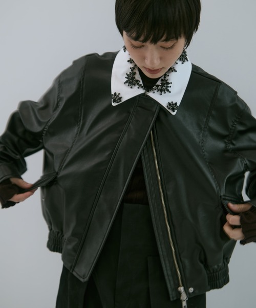 tanakadaisuke（タナカダイスケ）の「【tanakadaisuke/タナカダイスケ】crystal bijou collar 2WAY blouson/クリスタルビジュー2WAYブルゾン（ブルゾン・レディース・ホワイト/ブラック・FREE）」の10枚目の写真