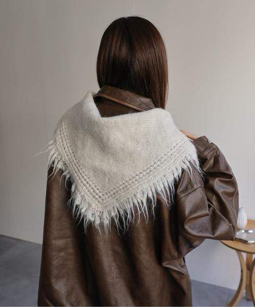 sakishimatokyo（サキシマトーキョー）の「フリンジニットショール（ストール/ショール・レディース・チャコール/ベージュ/ネイビー/アイボリー・FREE）」の20枚目の写真