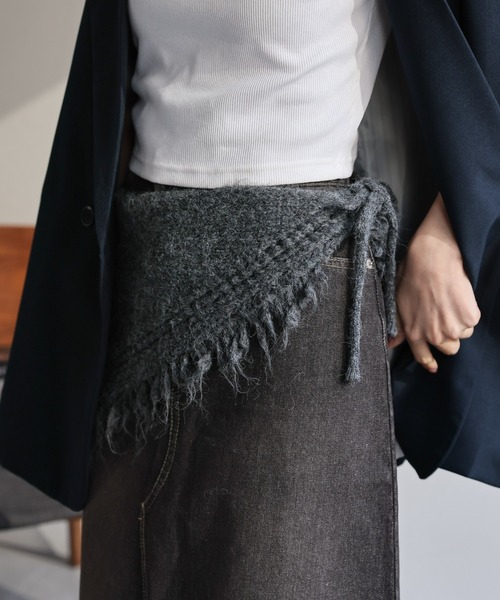 sakishimatokyo（サキシマトーキョー）の「フリンジニットショール（ストール/ショール・レディース・チャコール/ベージュ/ネイビー/アイボリー・FREE）」の15枚目の写真