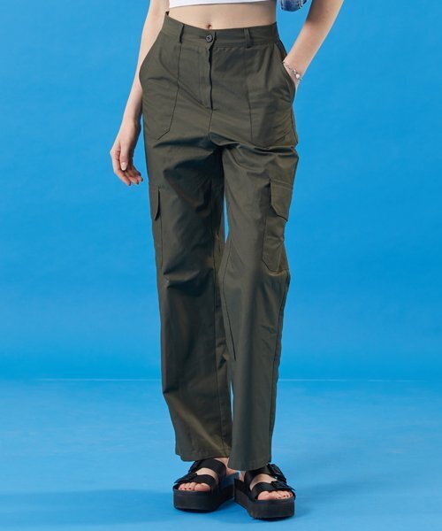 KOLEAT（コレット）の「クーリングハイウエストワイドカーゴスラックスパンツ[KHAKI]（スラックス・レディース・その他・MEDIUM/SMALL）」の2枚目の写真