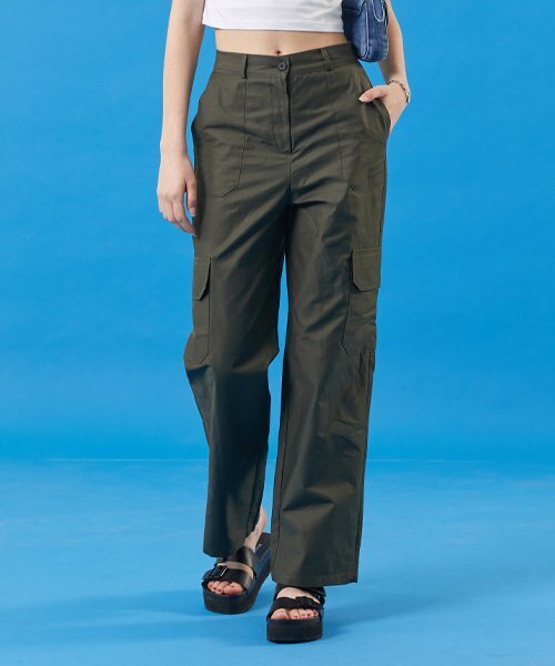 KOLEAT（コレット）の「クーリングハイウエストワイドカーゴスラックスパンツ[KHAKI]（スラックス・レディース・その他・MEDIUM/SMALL）」の3枚目の写真