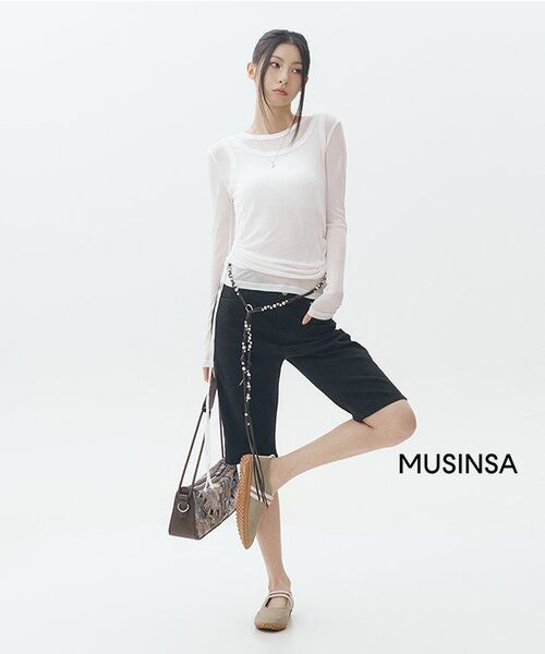 MONGDOL（モンドル）の「[セット] サイドシャーリングレイヤードTシャツ ホワイト MDTS067WHITE（Tシャツ/カットソー・レディース・その他・F）」の12枚目の写真
