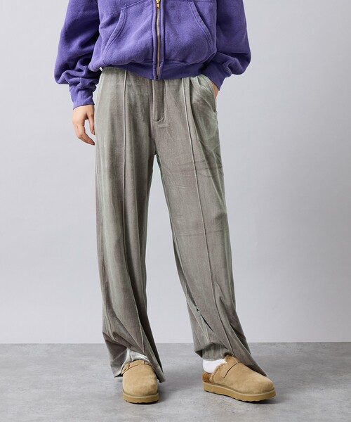 Rouge vif la cle（ルージュヴィフラクレ）の「【Keena/キーナ】ベロアセンタープレスパンツ/ベロア/センタープレス/お出かけ【WEB限定】（その他パンツ・レディース・ブラック/グレー・S/M）」の2枚目の写真