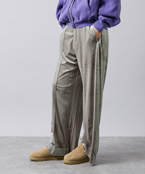 Rouge vif la cle（ルージュヴィフラクレ）の「【Keena/キーナ】ベロアセンタープレスパンツ/ベロア/センタープレス/お出かけ【WEB限定】（その他パンツ・レディース・ブラック/グレー・S/M）」の3枚目の写真