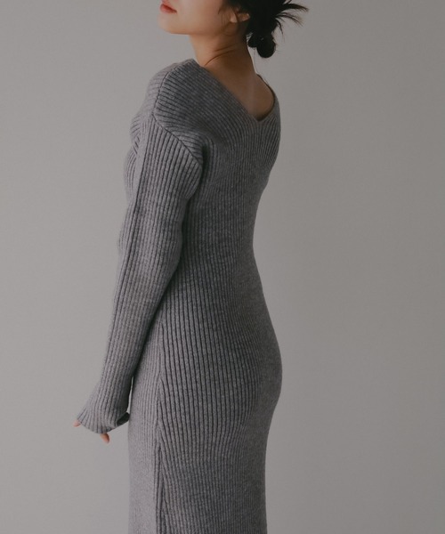 N WITH.(エヌウィズ)の「キャミレイヤードニットワンピース(ワンピース・レディース・ブラック/グレー・FREE)」の17枚目の写真