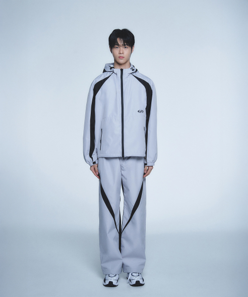 HYUNFIT(ヒョンフィット)の「ICONIC TRACK JACKET(ナイロンジャケット・メンズ・その他・MEDIUM/LARGE/X-LARGE)」の4枚目の写真