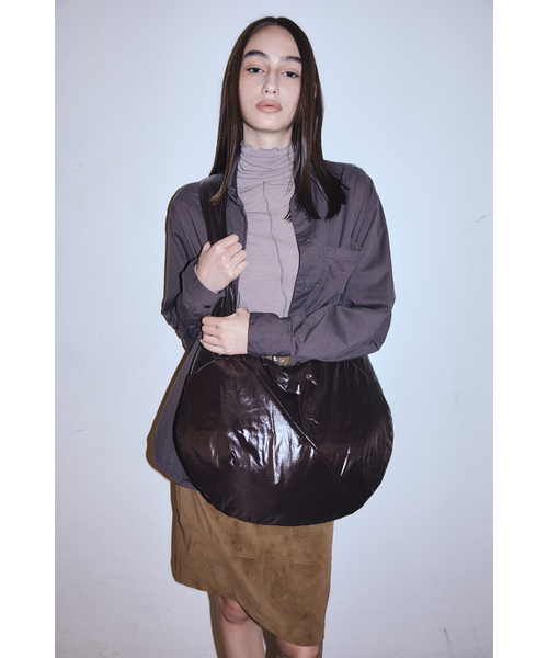 MIDNLOW（ミッドアンドロー）の「Quilting Hobo Bag (Grey)（ショルダーバッグ・レディース・その他・FREE）」の4枚目の写真