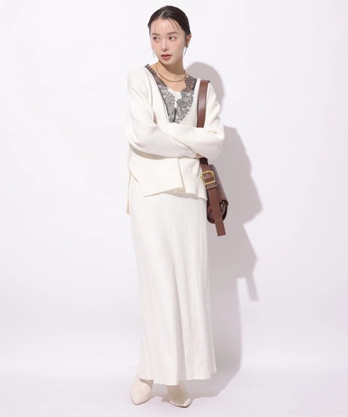 Mystrada（マイストラーダ）の「Ｖネックレースプルオーバー（ニット/セーター・レディース・ベージュ系その他/グリーン系その他2/ホワイト/グレー・38）」の16枚目の写真