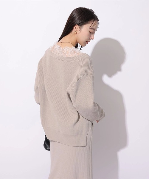 Mystrada（マイストラーダ）の「Ｖネックレースプルオーバー（ニット/セーター・レディース・ベージュ系その他/グリーン系その他2/ホワイト/グレー・38）」の21枚目の写真