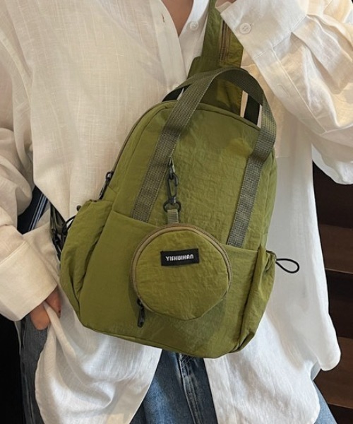 SHEPP(シープ)の「【3WAY】ラウンドポーチ付きナイロンショルダー リュック ボディバッグ(ショルダーバッグ・レディース・グレー/カーキ/アイボリー/ブラック・F)」の5枚目の写真