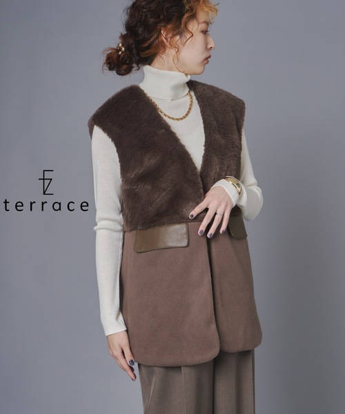 terrace(テラス)の「ファー×フェイクウールドッキングベスト(その他アウター・レディース・アイボリー/チャコールグレー/ブラウン・FREE)」の1枚目の写真